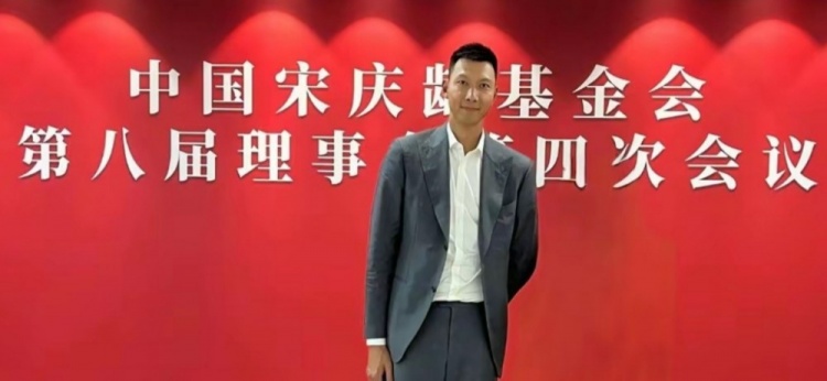 時(shí)隔5個(gè)月首次公開露面！大河報(bào)：易建聯(lián)關(guān)聯(lián)公司成被執(zhí)行人