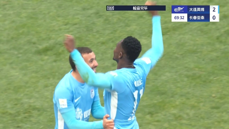 馬萊萊大連處子球！呂焯毅助攻馬萊萊破門，大連英博2-0亞泰