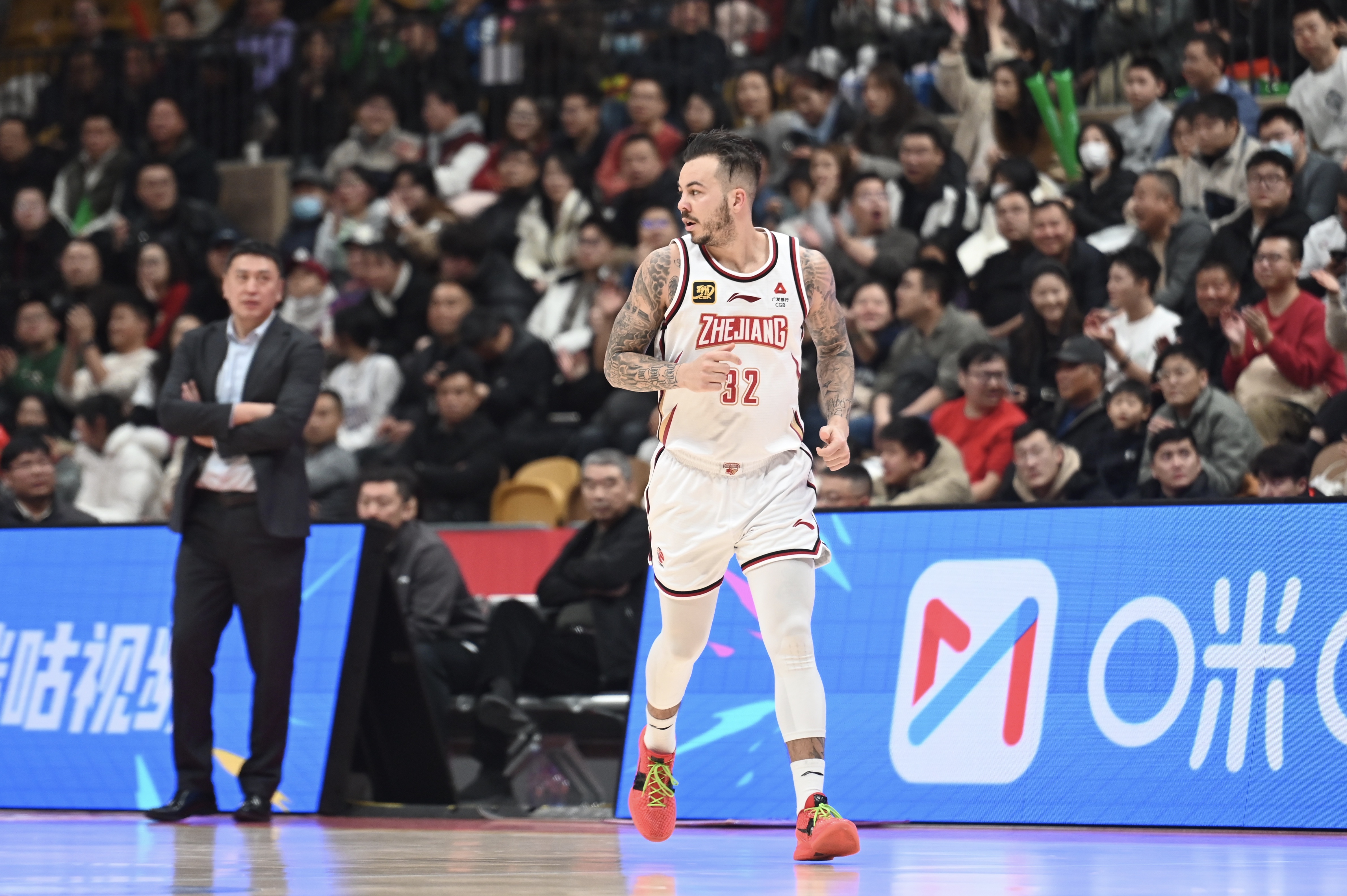 得分爆炸力！約克23中13得34分2板8助4斷 三分11中6